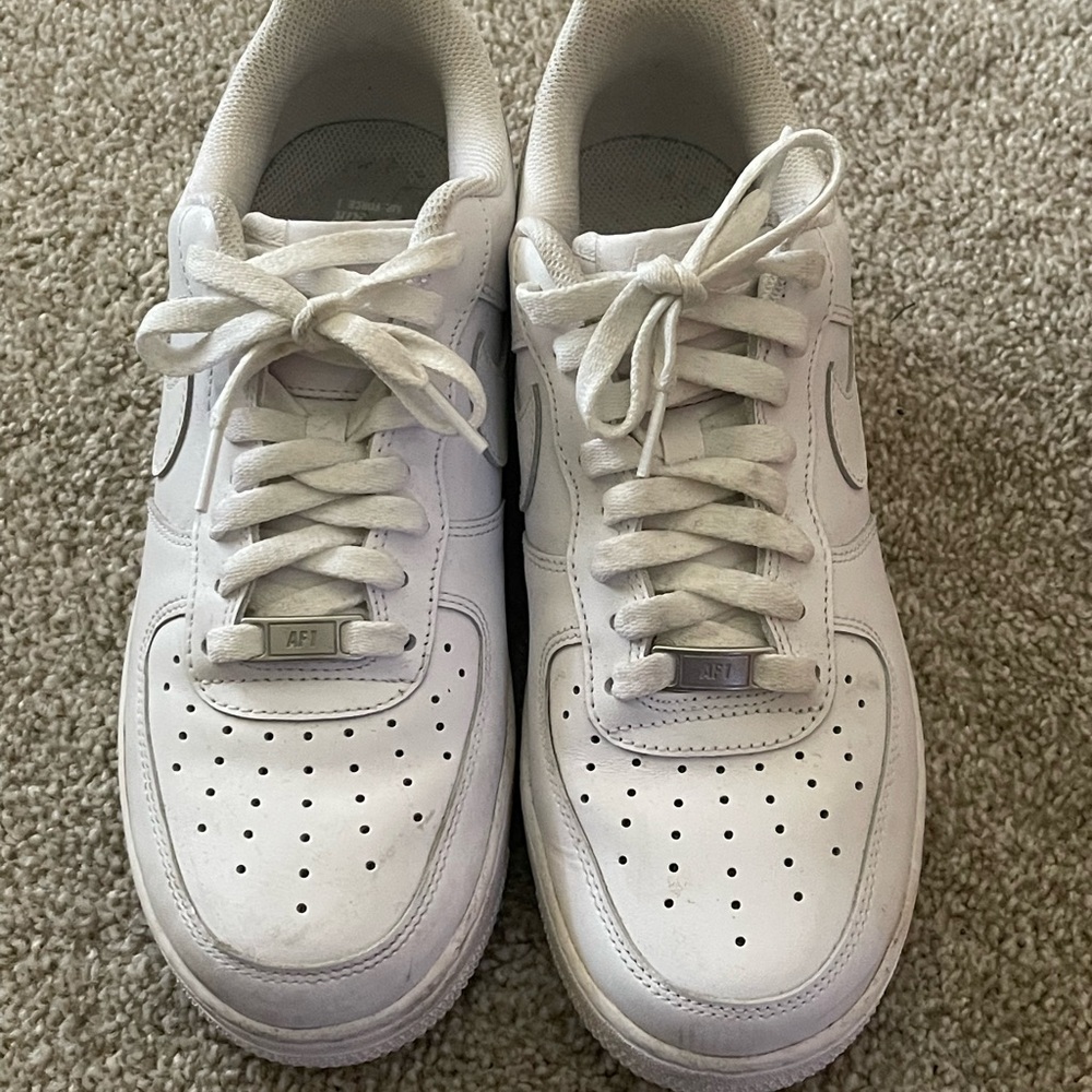 Nike white gym shoes